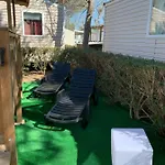 Mobilhome Dans Camping