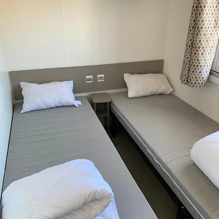 Mobilhome Dans *