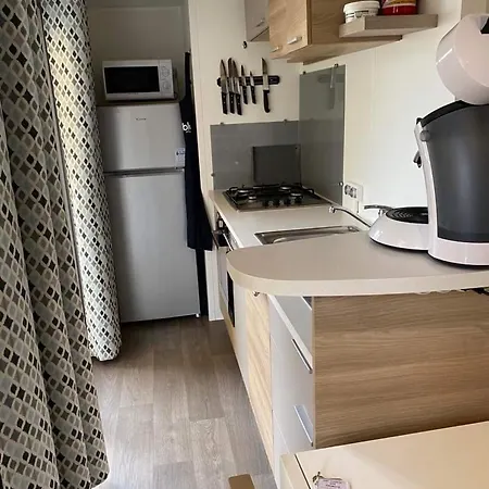 Mobilhome Dans Campingplatz *