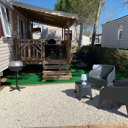 Camping Mobilhome Dans Vias